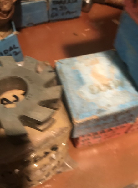 RADIAL MILLING CUTTER 80R5
