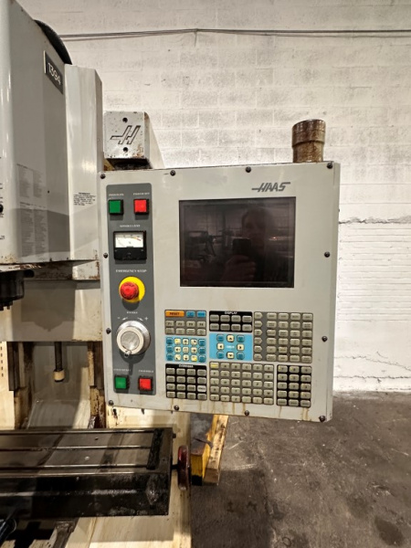 FRESADORA VERTICAL CNC HAAS TM1