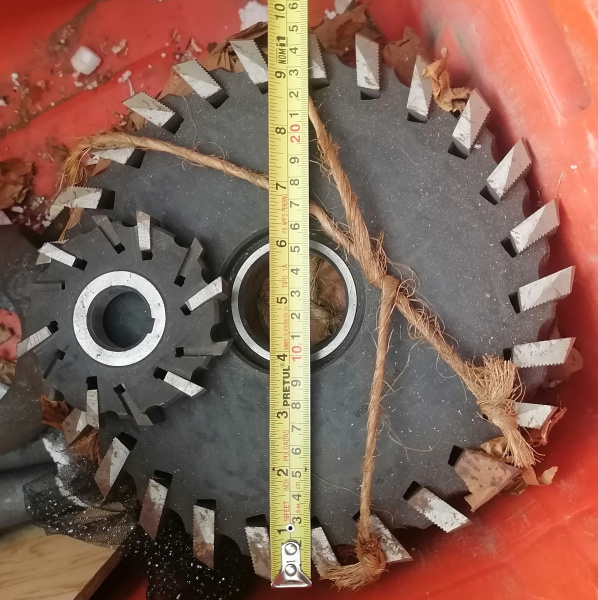 CORNA PORTAINSERTO 245MM