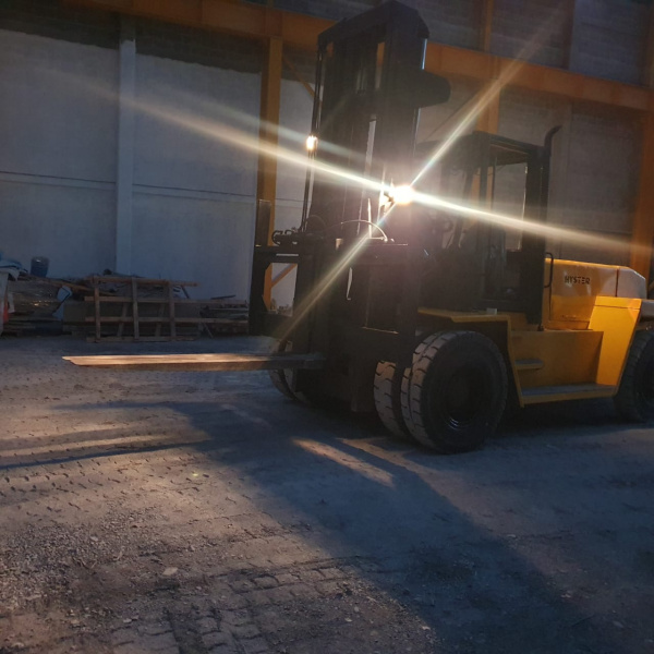 MONTACARGAS HYSTER 18000 KGS