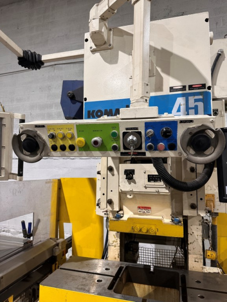 TROQUELADORA KOMATSU 45 TON